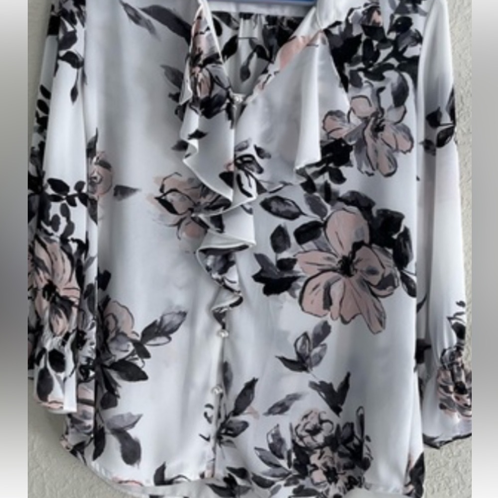 KARL LAGERFELD PARIS Abstract Printed blouse pearl button XLarge - Picture 2 of 3
